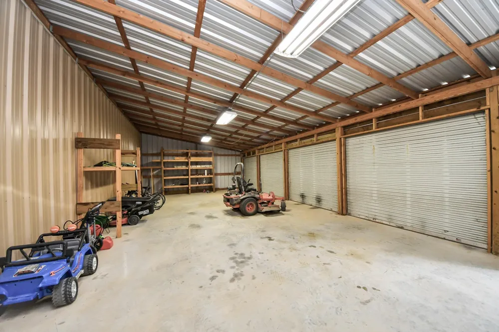 460 High Meadows Road Bellville, TX 77418
