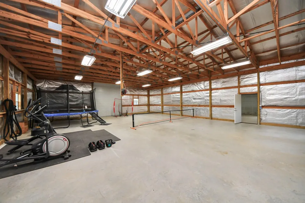 460 High Meadows Road Bellville, TX 77418