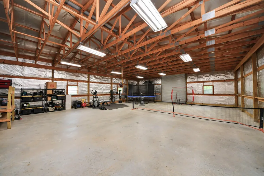 460 High Meadows Road Bellville, TX 77418