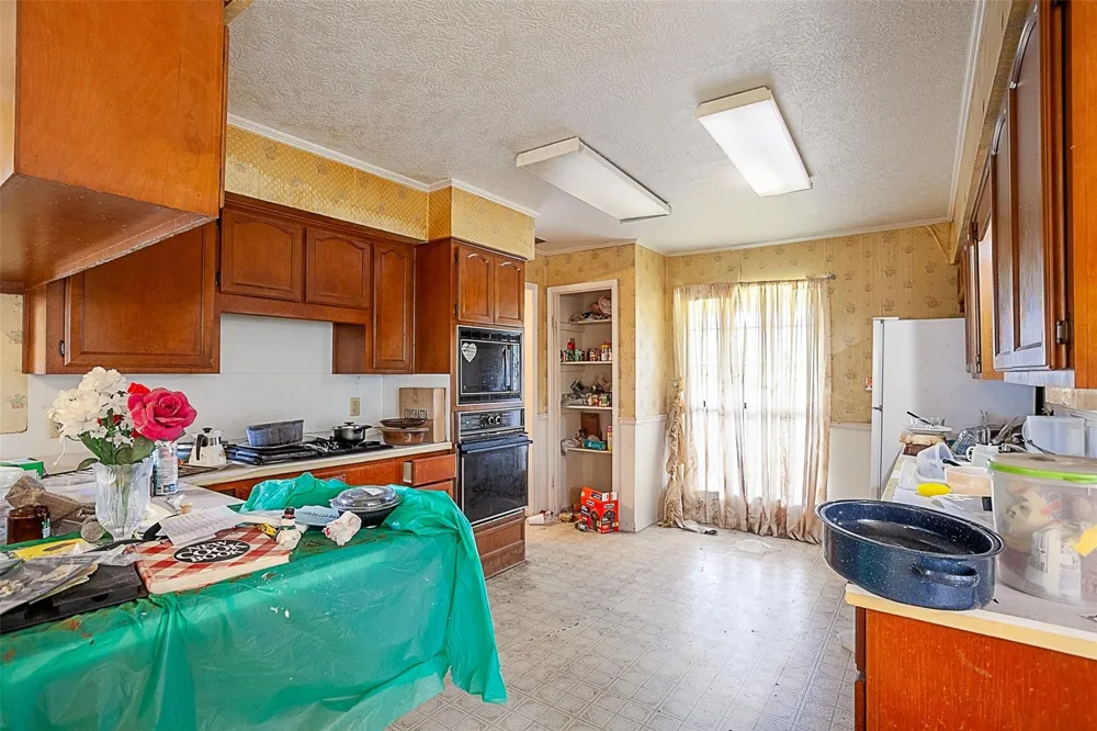 2330 Lavender Street Port Arthur, TX 77640