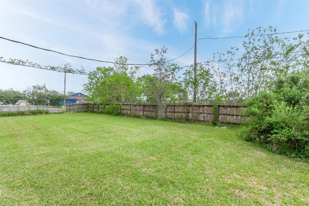 2330 Lavender Street Port Arthur, TX 77640
