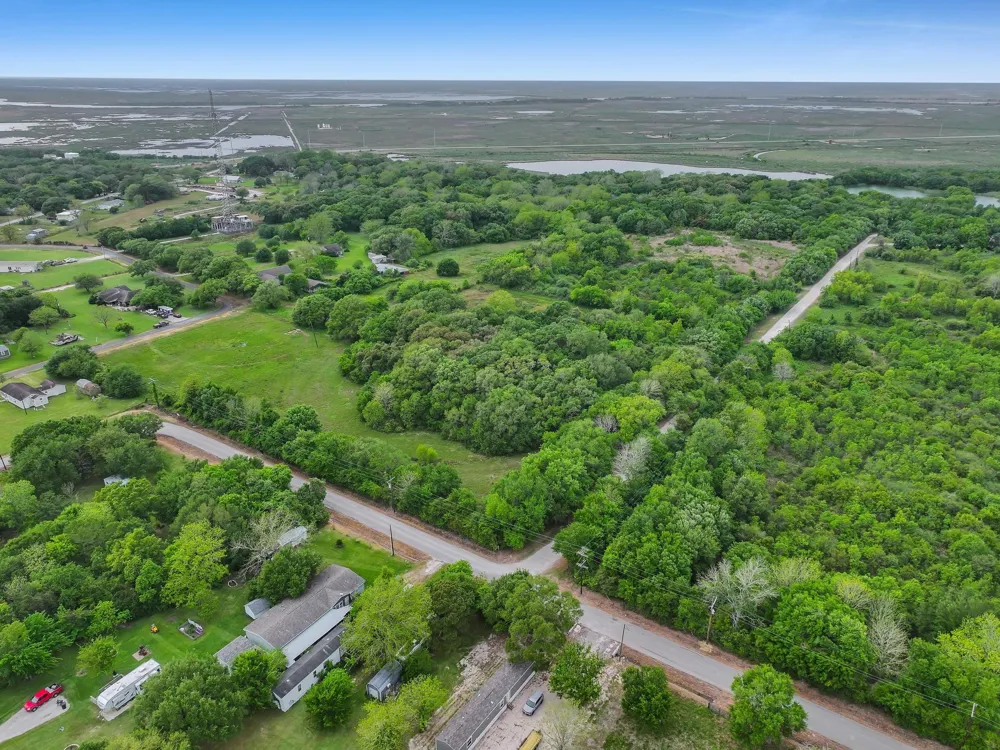 2187 Old Mexico Road High Island, TX 77623