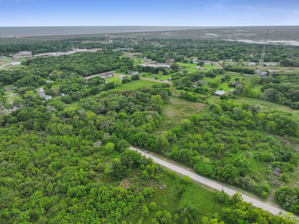 2187 Old Mexico Road High Island, TX 77623