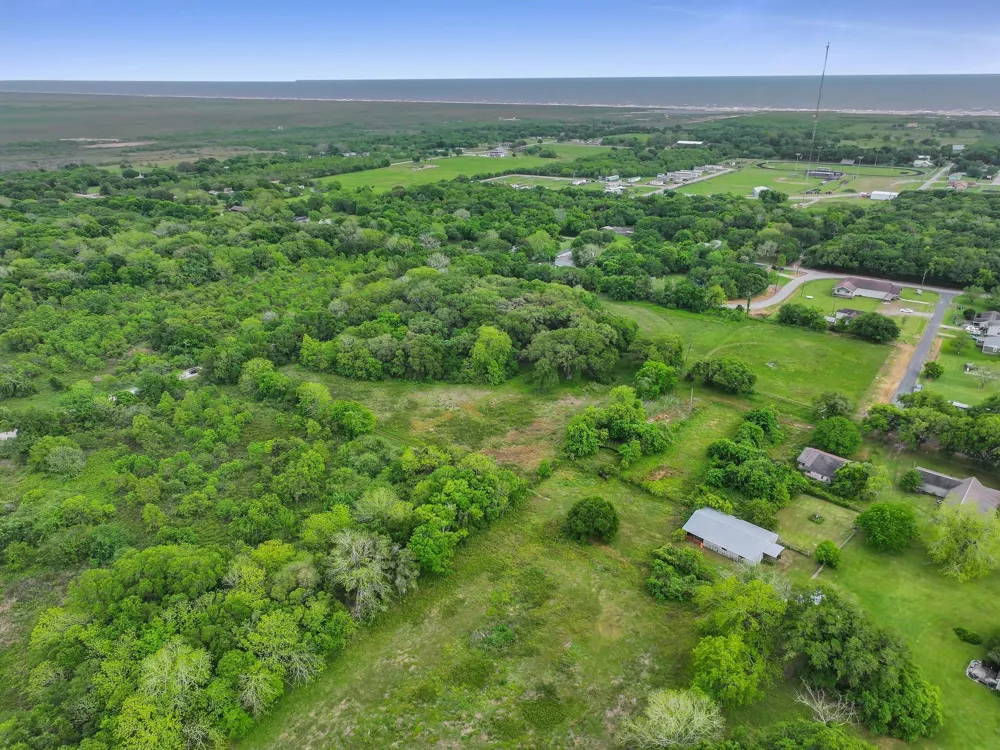 2187 Old Mexico Road High Island, TX 77623