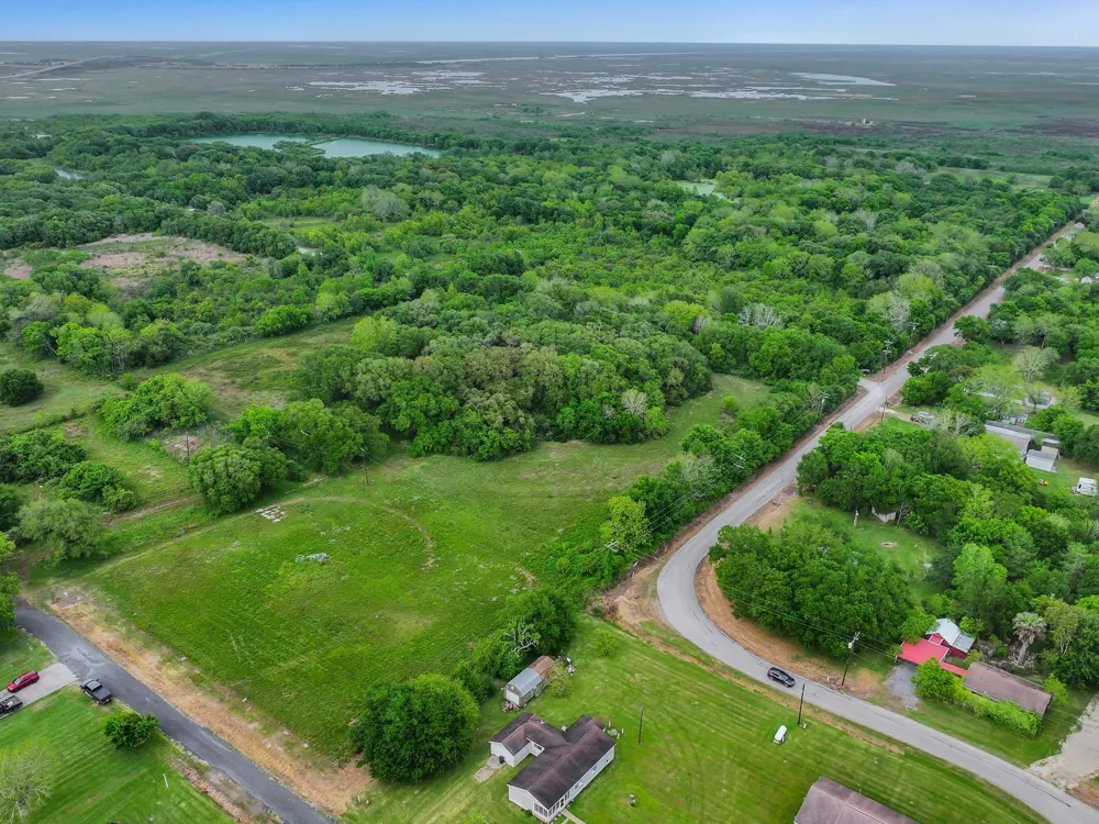 2187 Old Mexico Road High Island, TX 77623