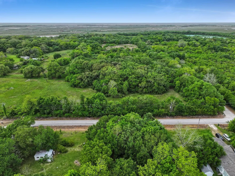 2187 Old Mexico Road High Island, TX 77623