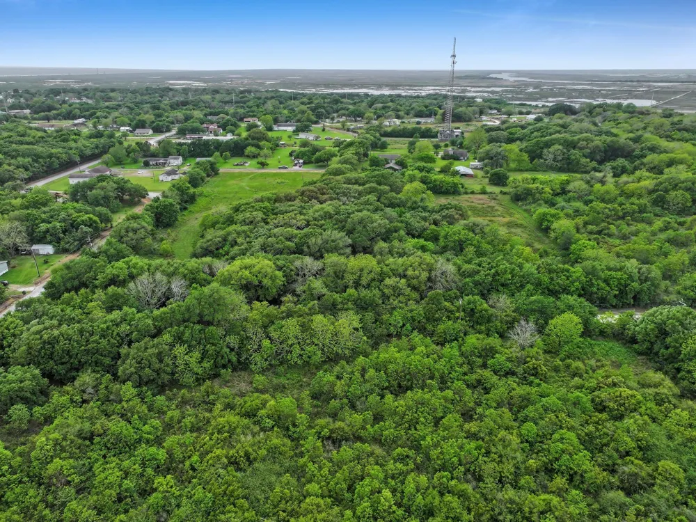 2187 Old Mexico Road High Island, TX 77623