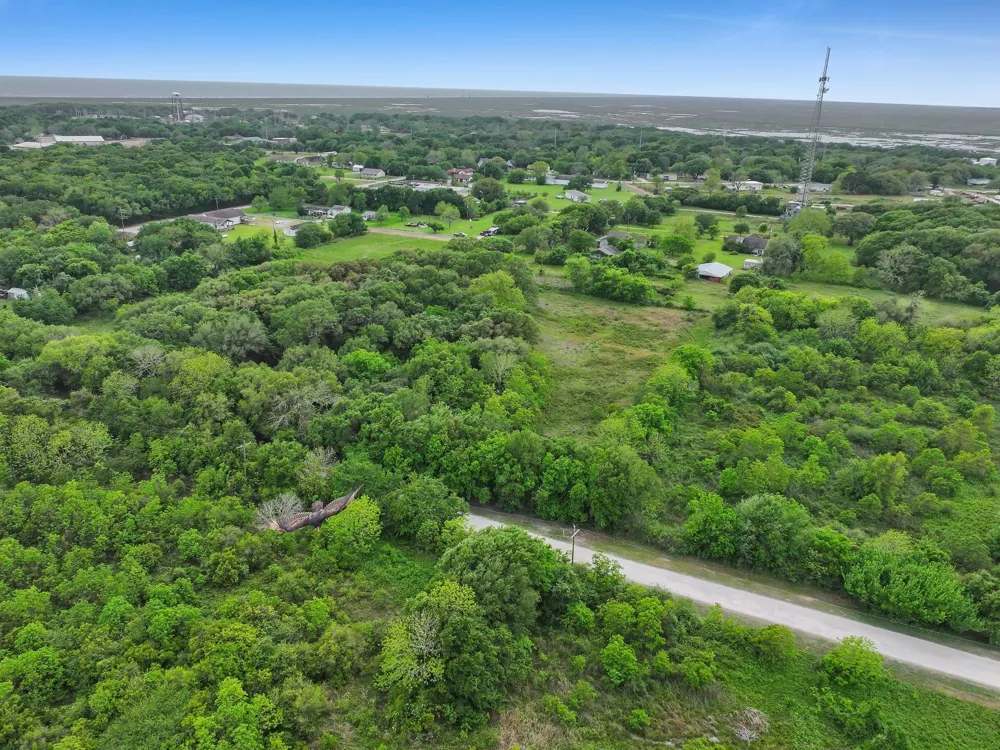 2187 Old Mexico Road High Island, TX 77623