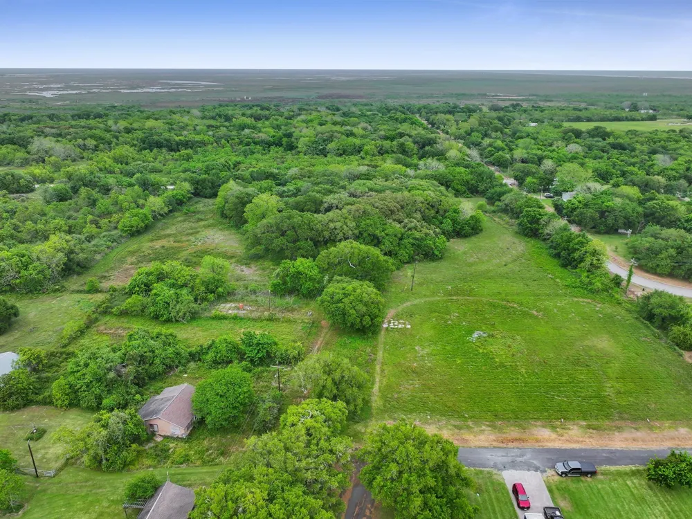 2187 Old Mexico Road High Island, TX 77623
