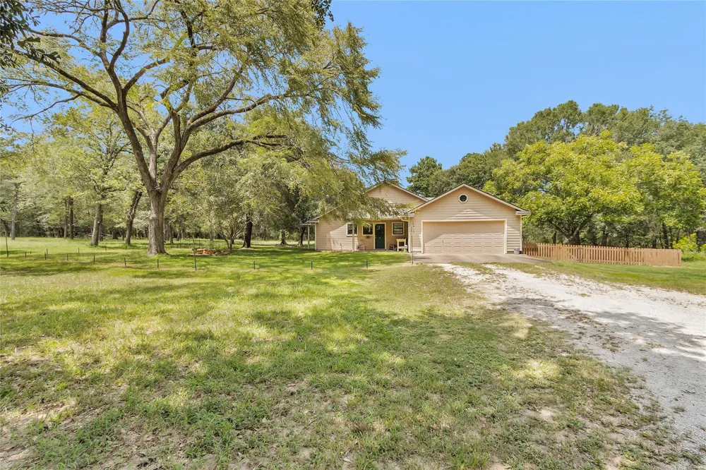 10314 County Road 417a Navasota, TX 77868