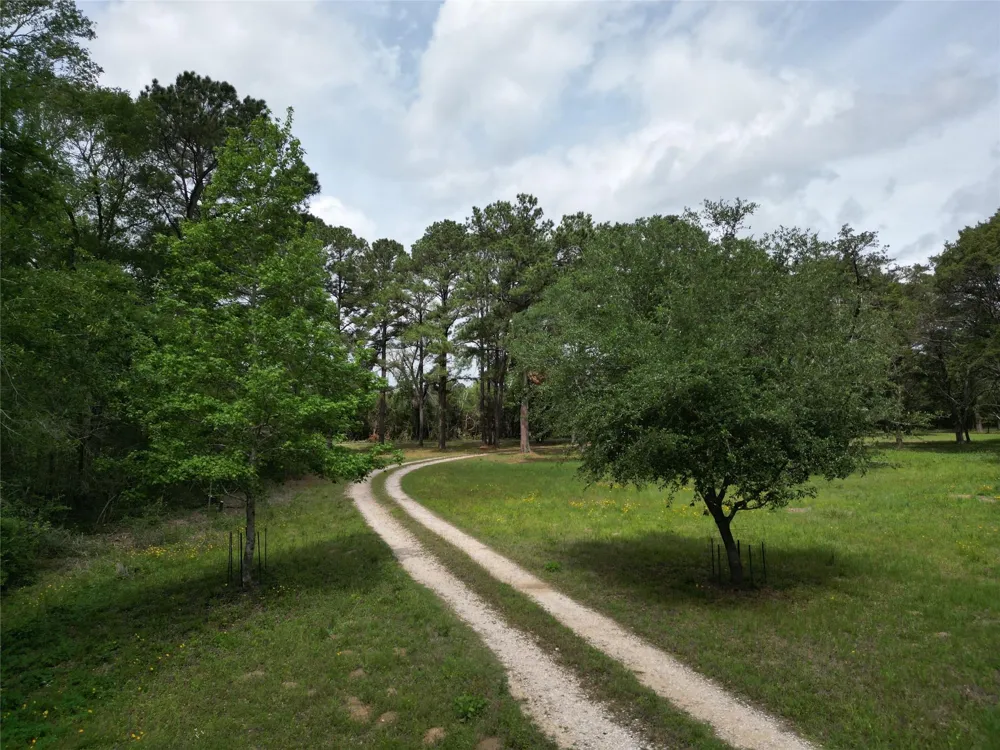 10314 County Road 417a Navasota, TX 77868