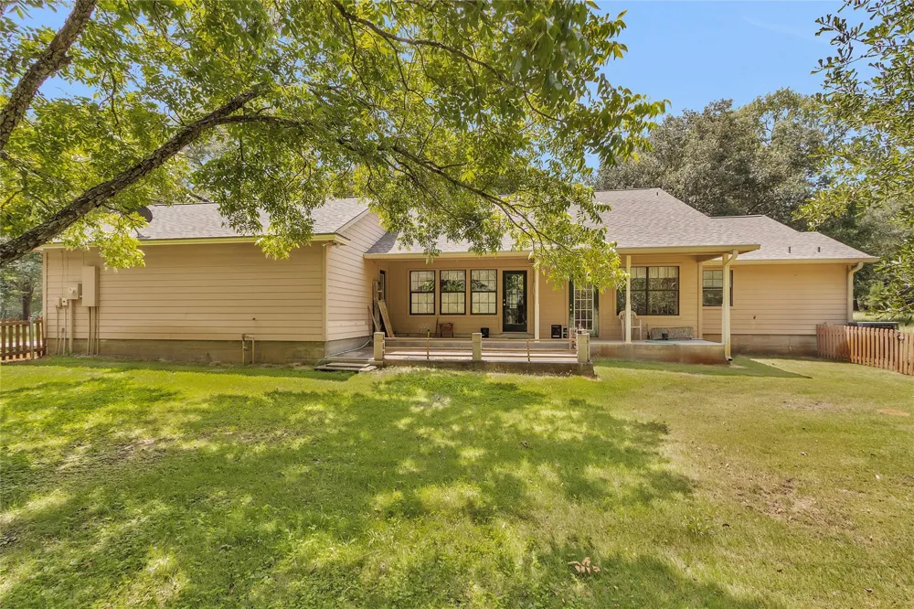 10314 County Road 417a Navasota, TX 77868