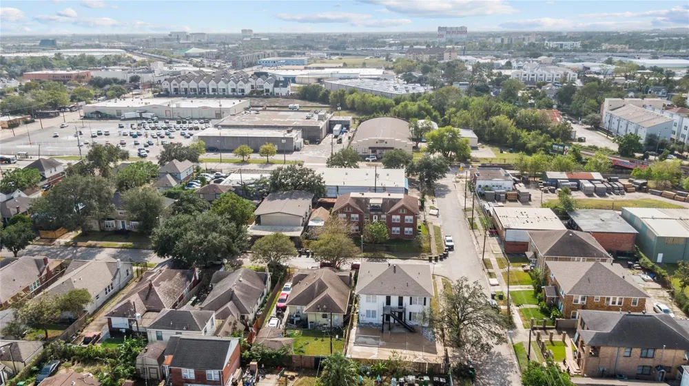 3901 Dallas Street #B Houston, TX 77023