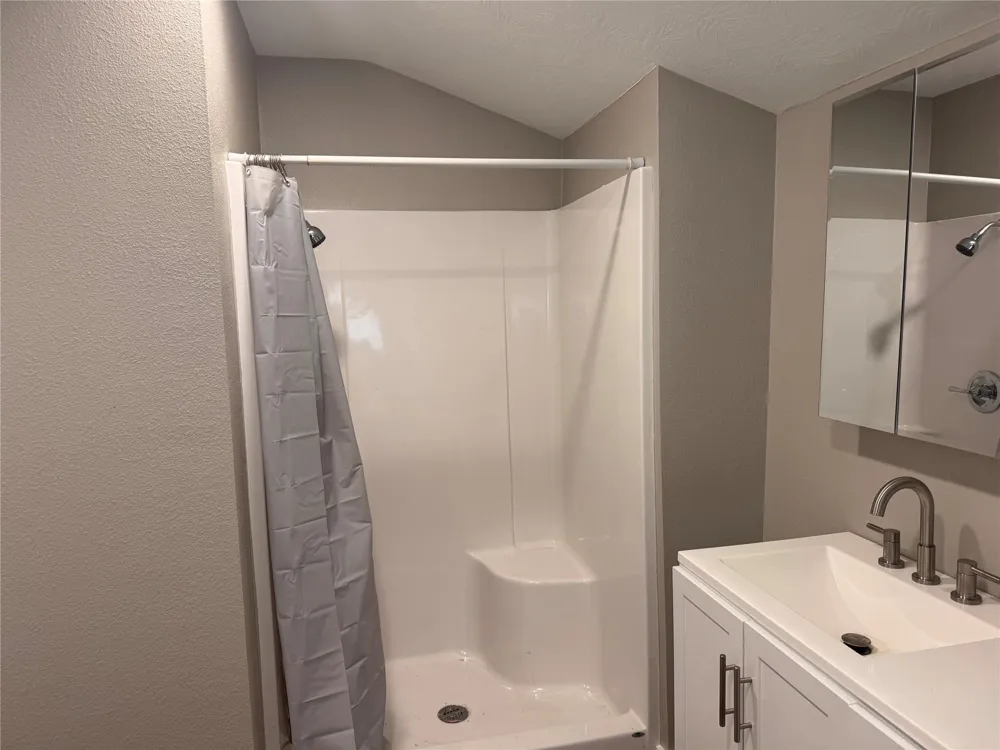 22085 Madison Street Bedias, TX 77831