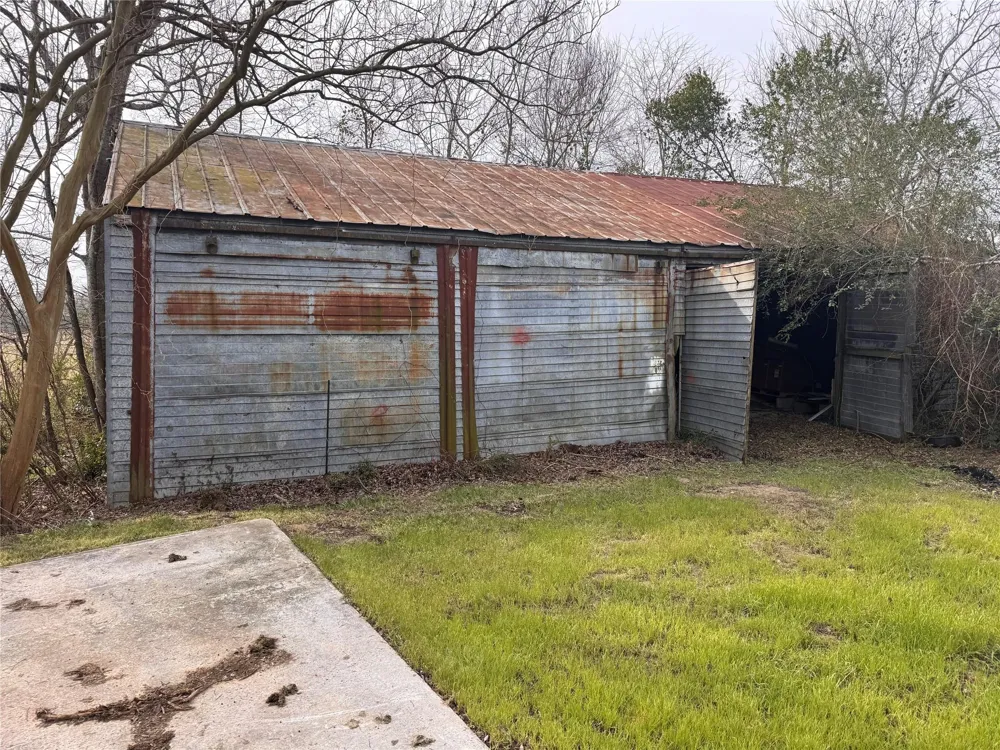 22085 Madison Street Bedias, TX 77831