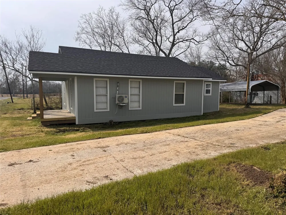 22085 Madison Street Bedias, TX 77831