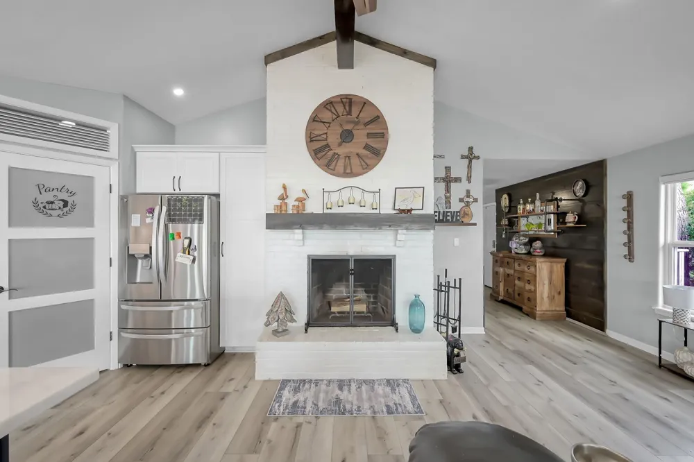329 Sassafras Drive Trinity, TX 75862