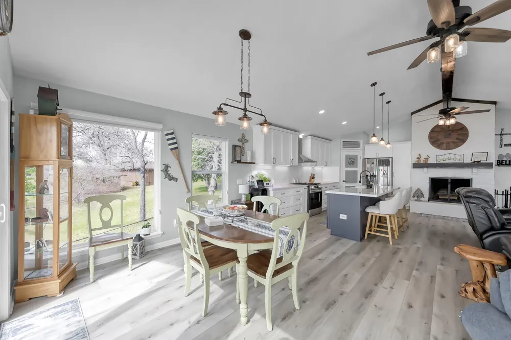 329 Sassafras Drive Trinity, TX 75862