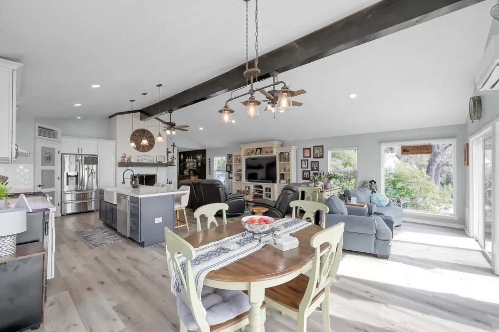 329 Sassafras Drive Trinity, TX 75862