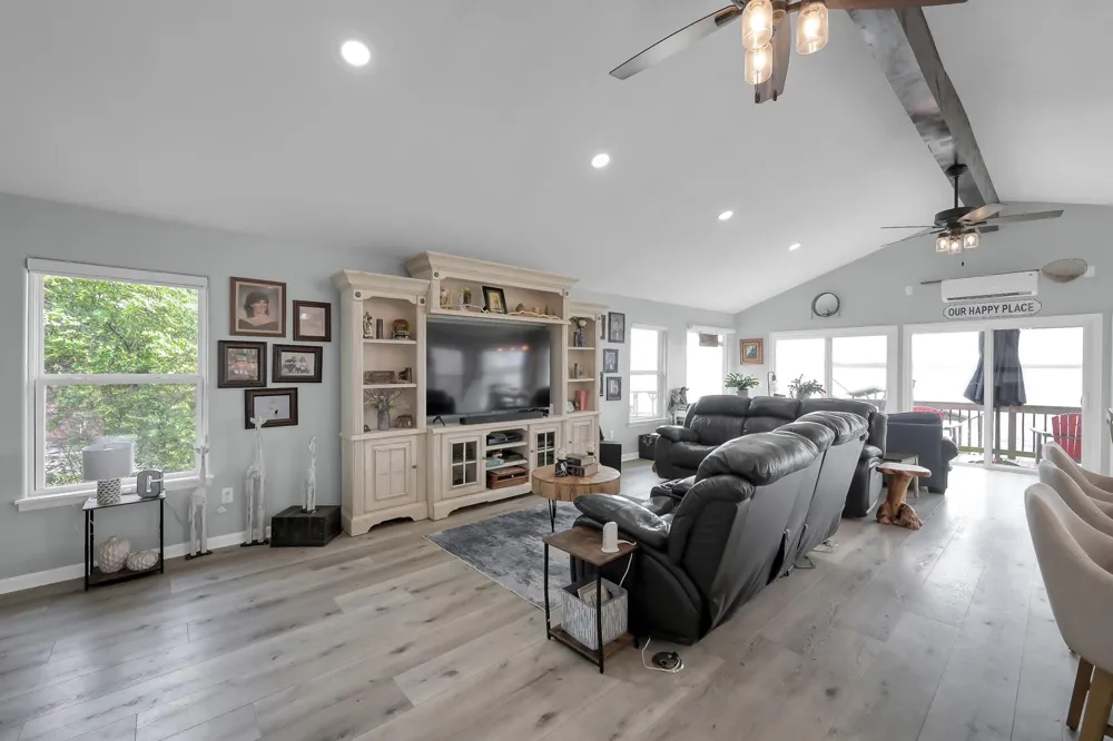 329 Sassafras Drive Trinity, TX 75862