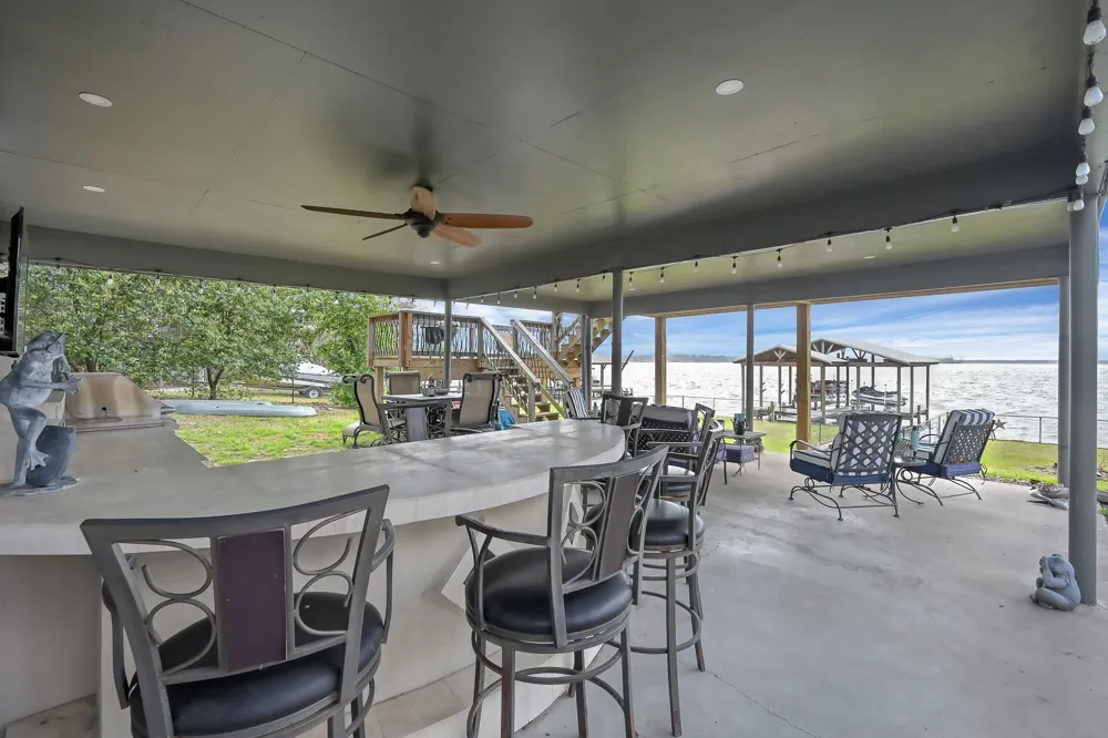 329 Sassafras Drive Trinity, TX 75862