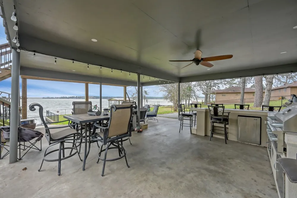 329 Sassafras Drive Trinity, TX 75862