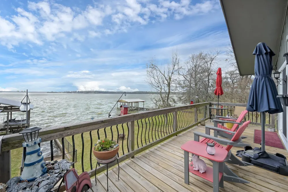 329 Sassafras Drive Trinity, TX 75862