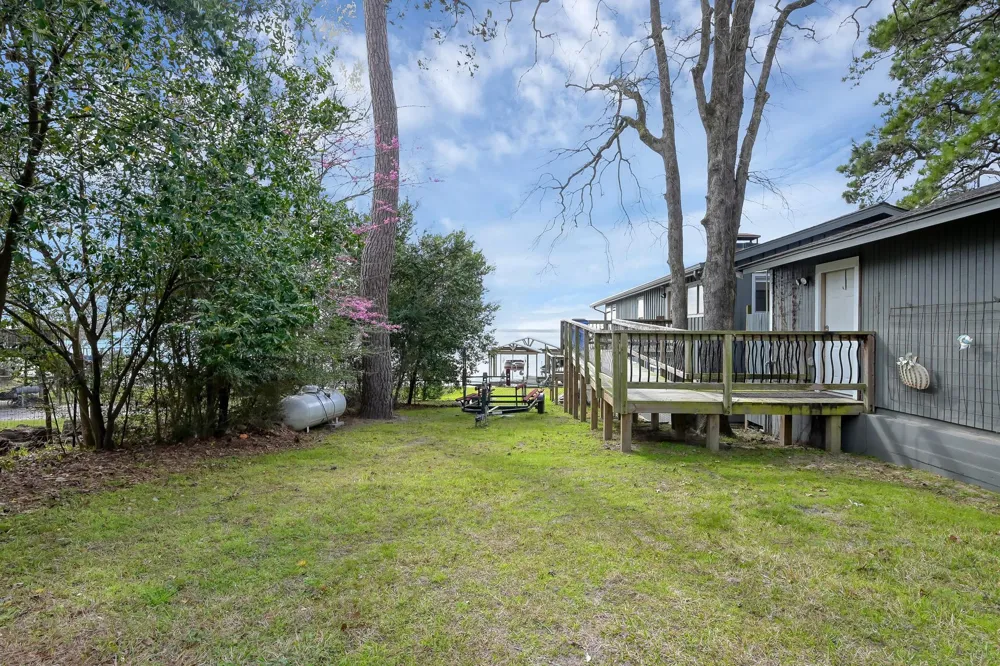 329 Sassafras Drive Trinity, TX 75862