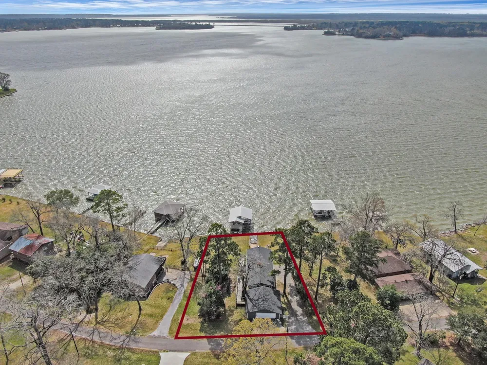 329 Sassafras Drive Trinity, TX 75862