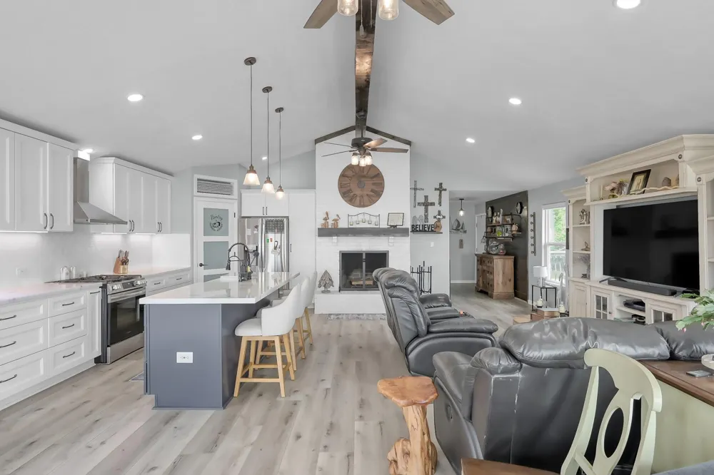 329 Sassafras Drive Trinity, TX 75862