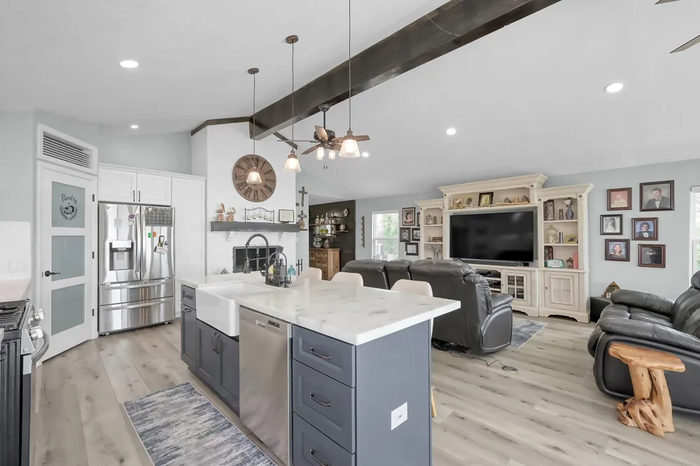 329 Sassafras Drive Trinity, TX 75862