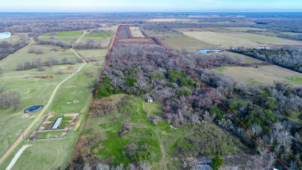 21300 Evans Lane Washington, TX 77880
