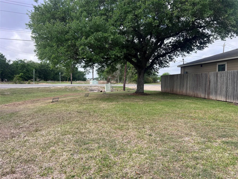 2847 Golf Crest Drive Wharton, TX 77488