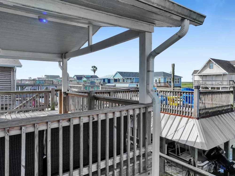 1275 Bay Street Port Bolivar, TX 77650