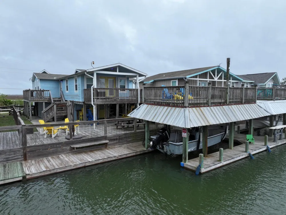 1275 Bay Street Port Bolivar, TX 77650