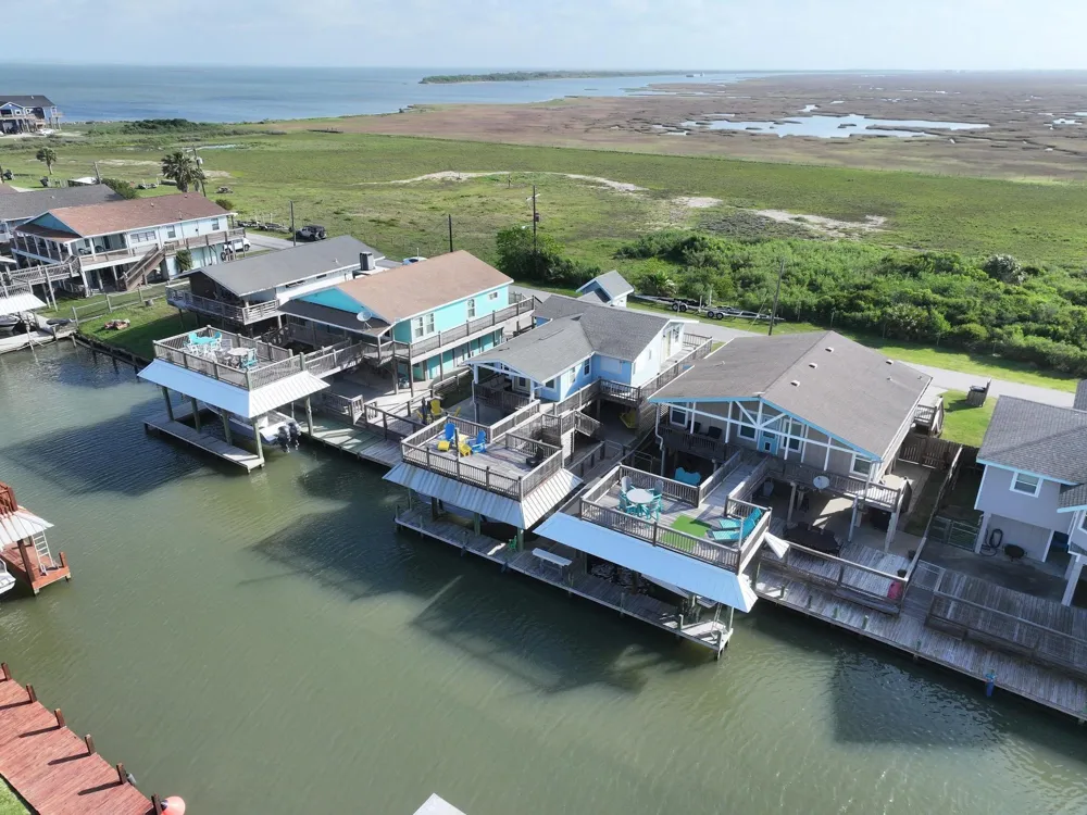 1275 Bay Street Port Bolivar, TX 77650