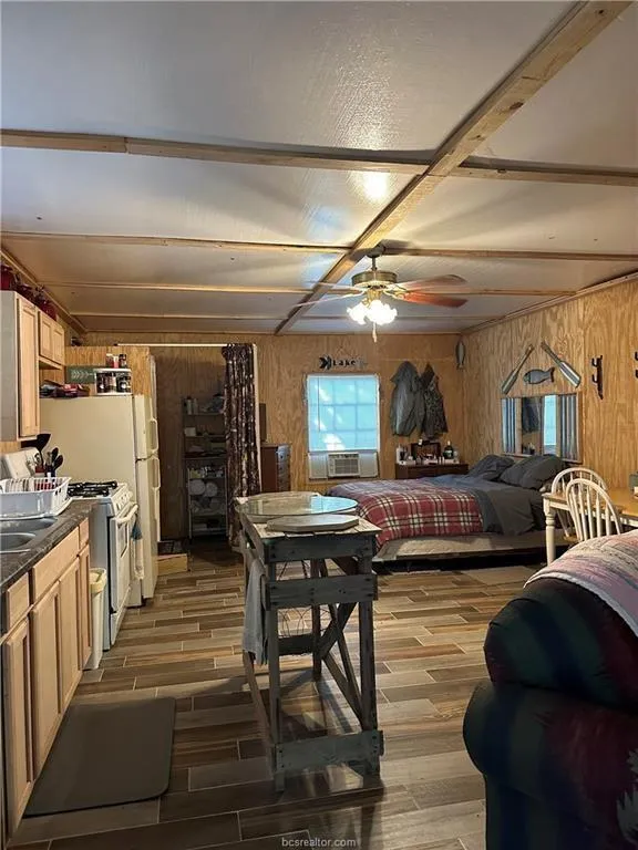 1172 Lcr 892 Jewett, TX 75846