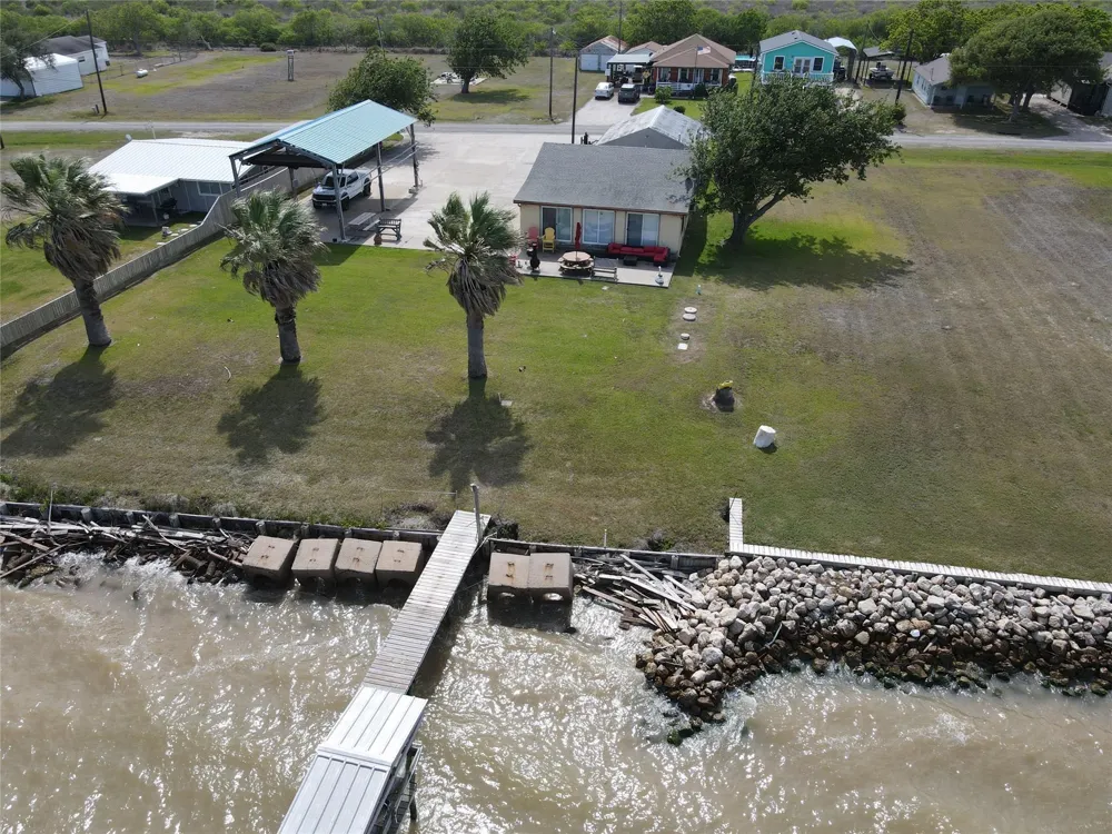 635 Marshall Johnson Avenue S Port Lavaca, TX 77979