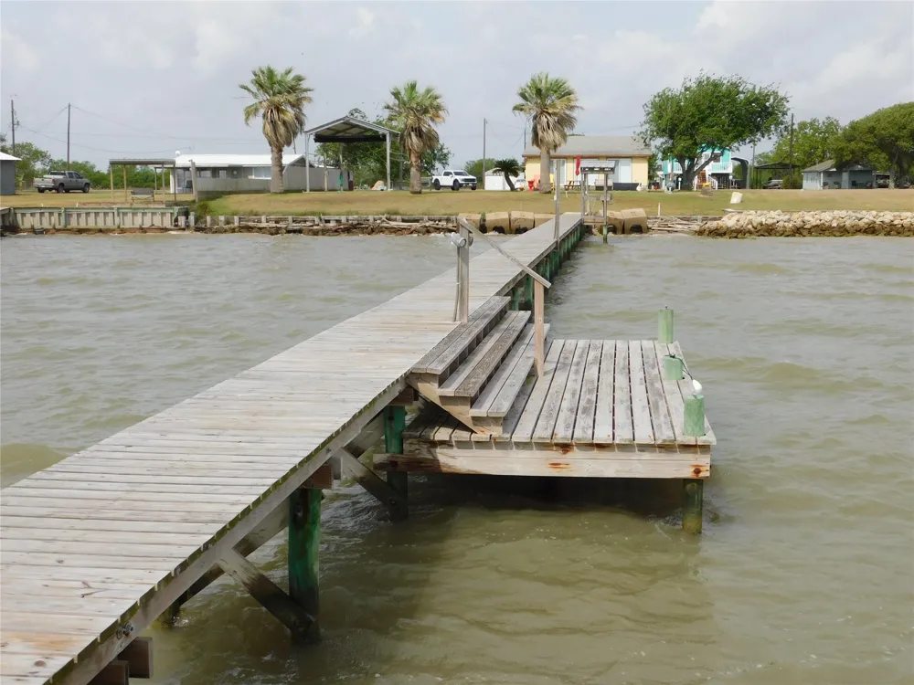 635 Marshall Johnson Avenue S Port Lavaca, TX 77979