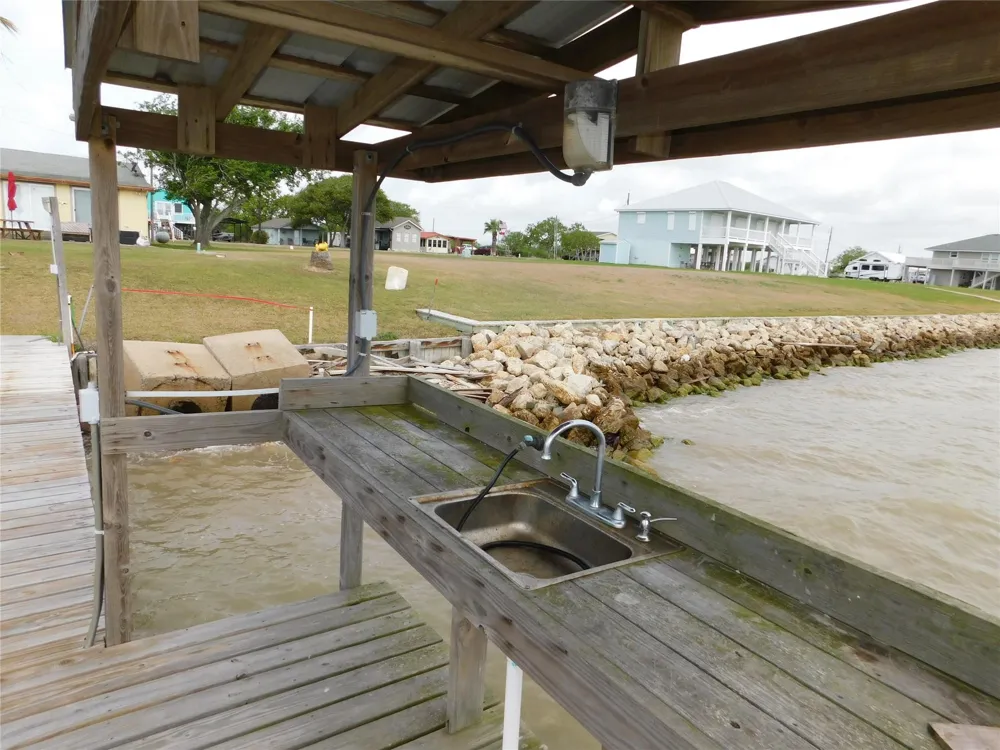 635 Marshall Johnson Avenue S Port Lavaca, TX 77979