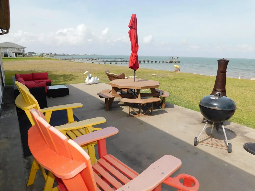 635 Marshall Johnson Avenue S Port Lavaca, TX 77979