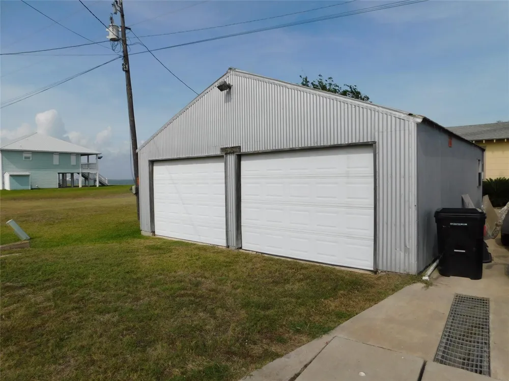 635 Marshall Johnson Avenue S Port Lavaca, TX 77979