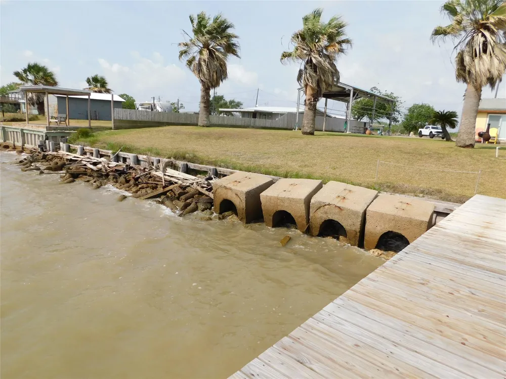 635 Marshall Johnson Avenue S Port Lavaca, TX 77979