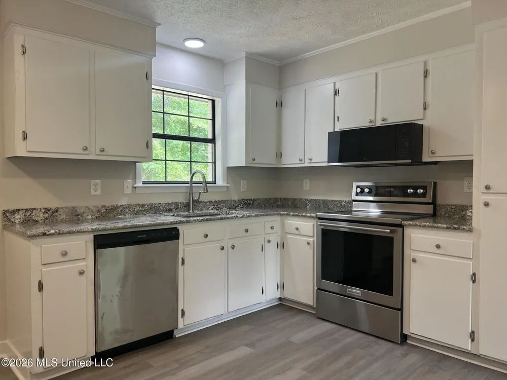 1846 Loring Road Camden, MS 39045