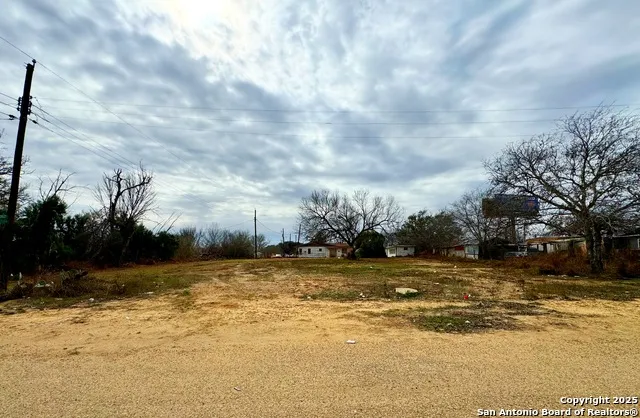 TBD 5th St - Lot 10 Moore, TX 78057