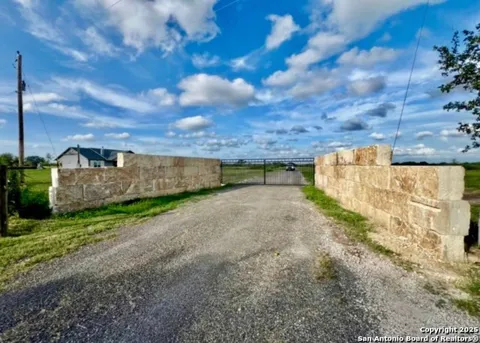 117 Paisano Trail