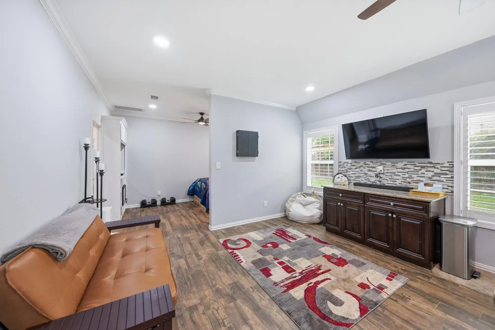 518 Columbus Road Sealy, TX 77474