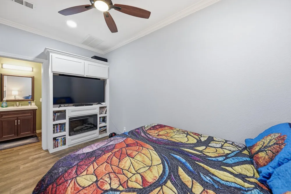 518 Columbus Road Sealy, TX 77474