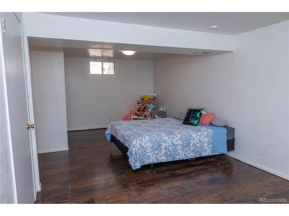 9017 Dover Street Broomfield, CO 80021