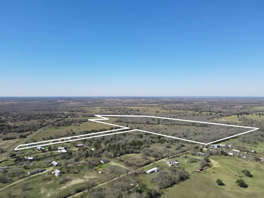 9561 Farm Market 166 Caldwell, TX 77836